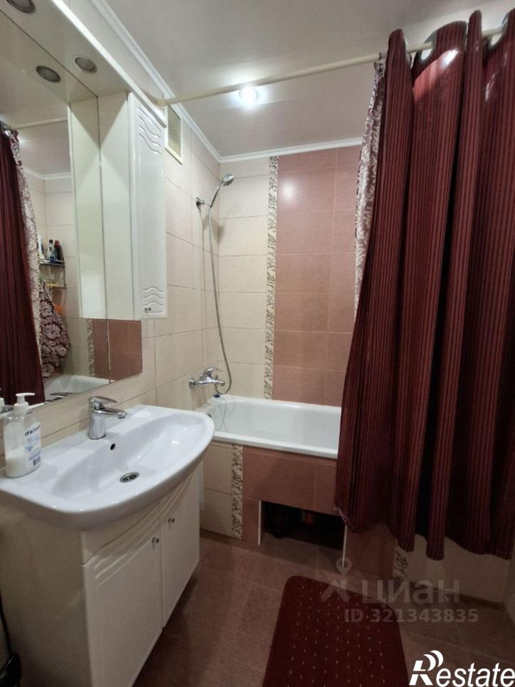 3-комн квартира ул им Чехова А.П., 10,  д. 10