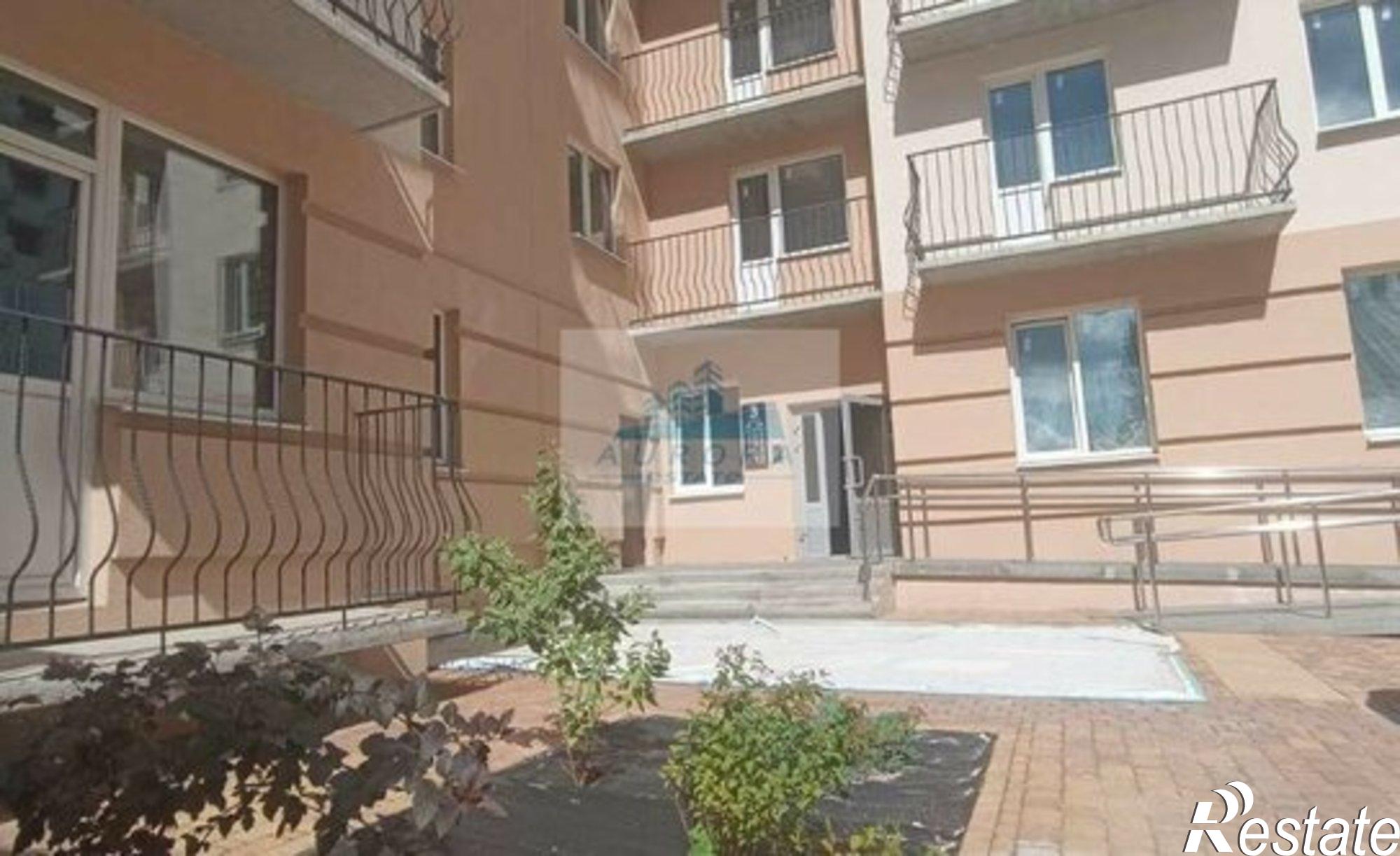 Купить квартиру за 4 600 000 рублей на проспект Строителей, 38Б