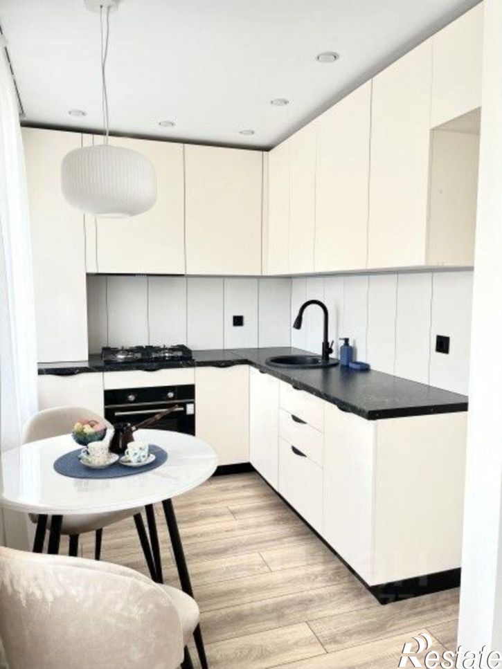 2-комн квартира улица Чапаева, 4,  д. 4