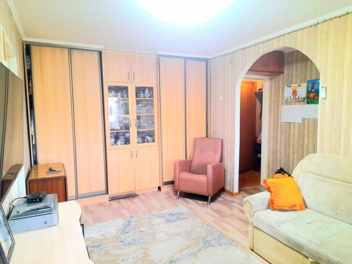 3-комн квартира Барнаульская ул., 8