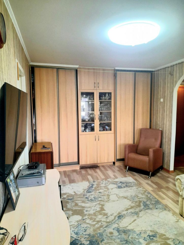 3-комн квартира Барнаульская ул., 8