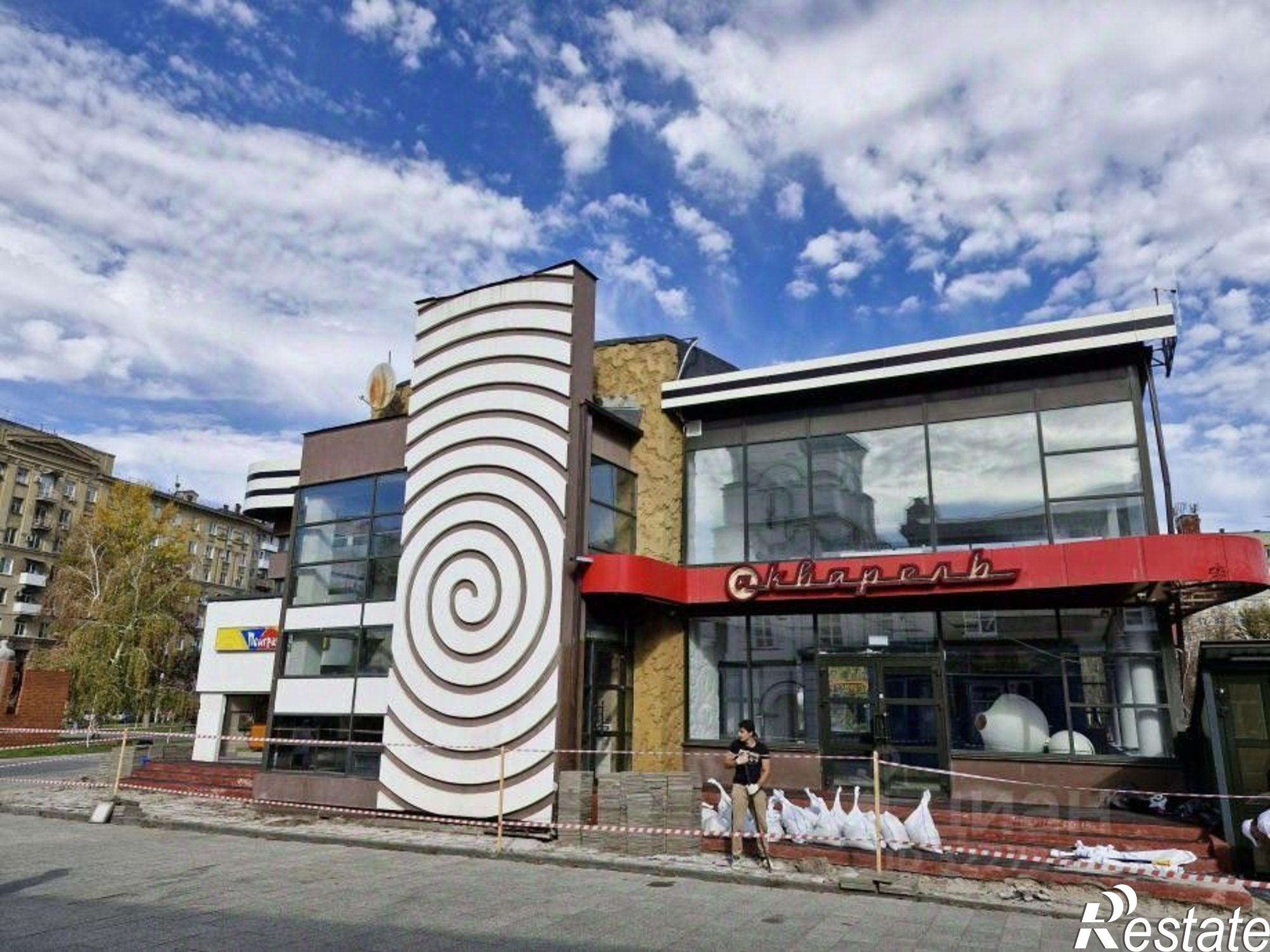 Сдать ОСЗ, отдельно стоящее здание за 513 217 рублей на пл им Кирова С.М., 1А