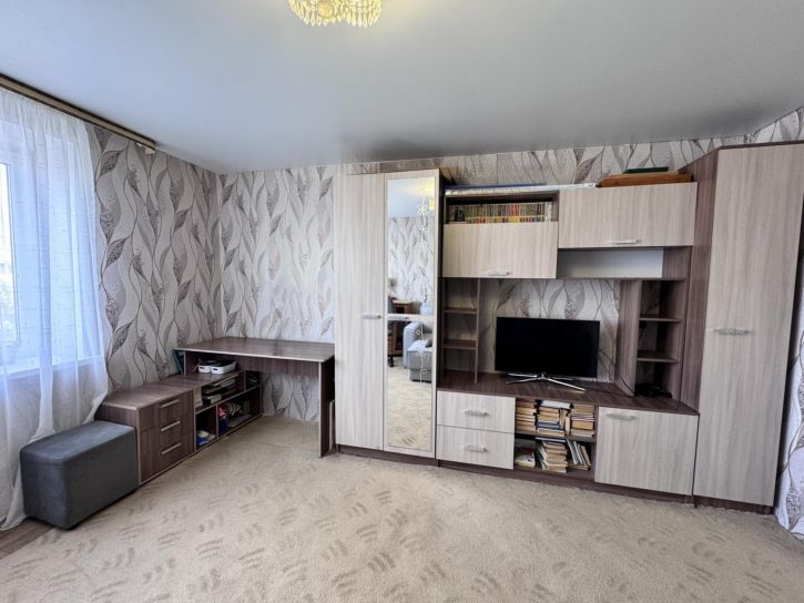 3-комн квартира Гвардейская ул., 42а