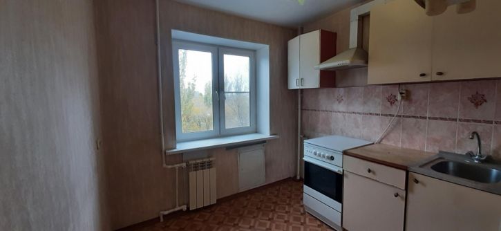 2-комн квартира проспект Строителей, 68