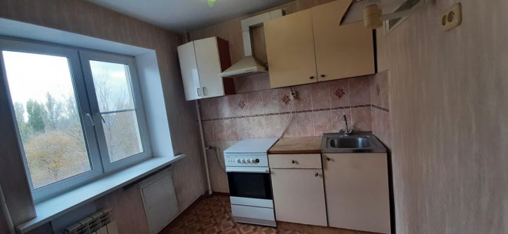 2-комн квартира проспект Строителей, 68