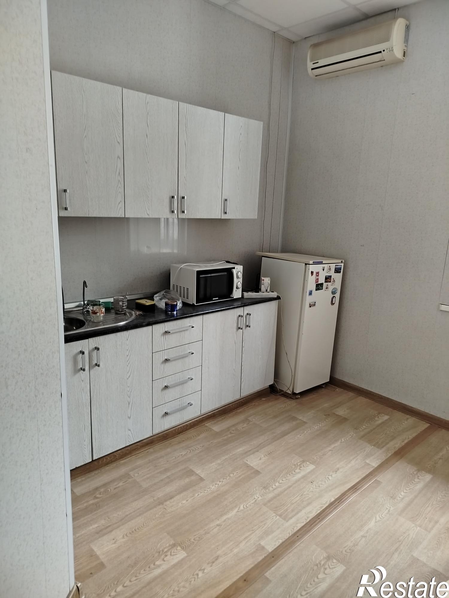 Сдать офис, помещение под офис за 130 000 рублей на Московская, 37