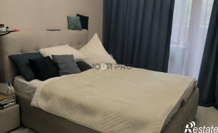 3-комн квартира улица Емлютина, 49,  д. 49