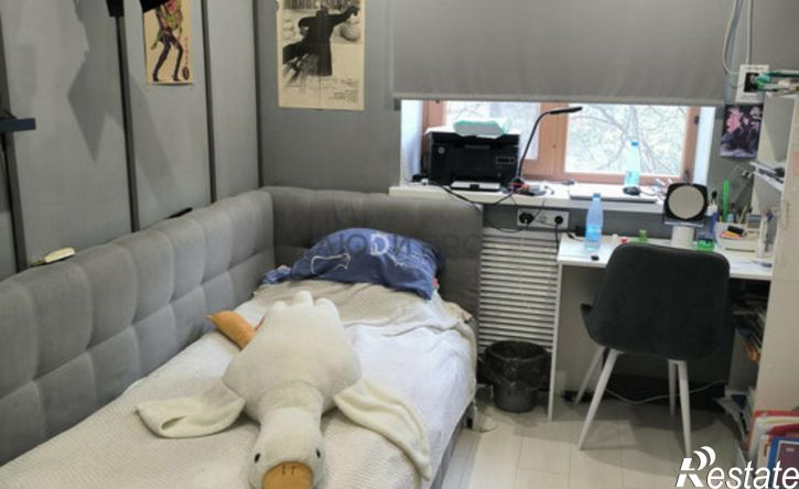 3-комн квартира улица Емлютина, 49,  д. 49