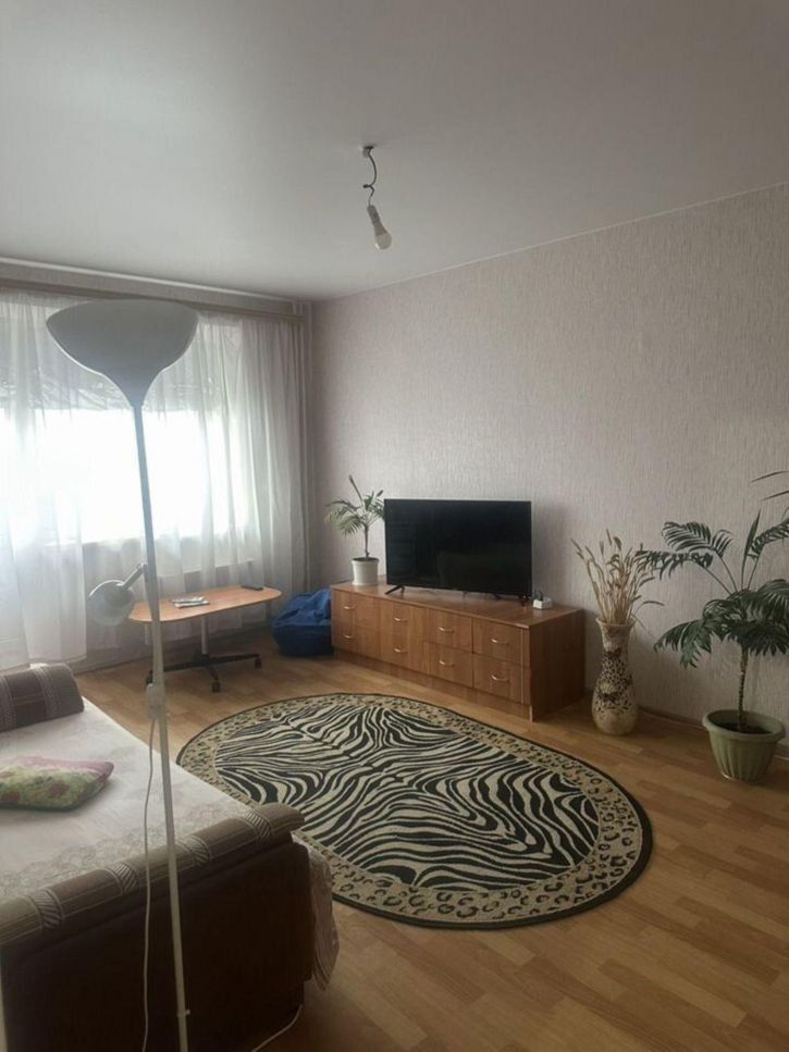 2-комн квартира Миллеровская ул, 25
