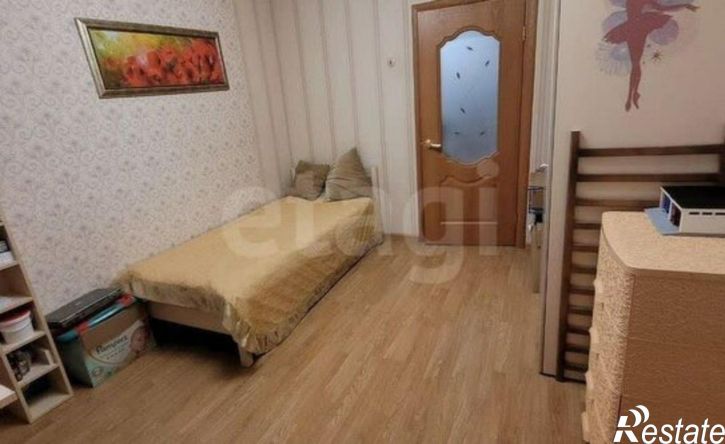 3-комн квартира улица Мира, 17В,  д. 17В