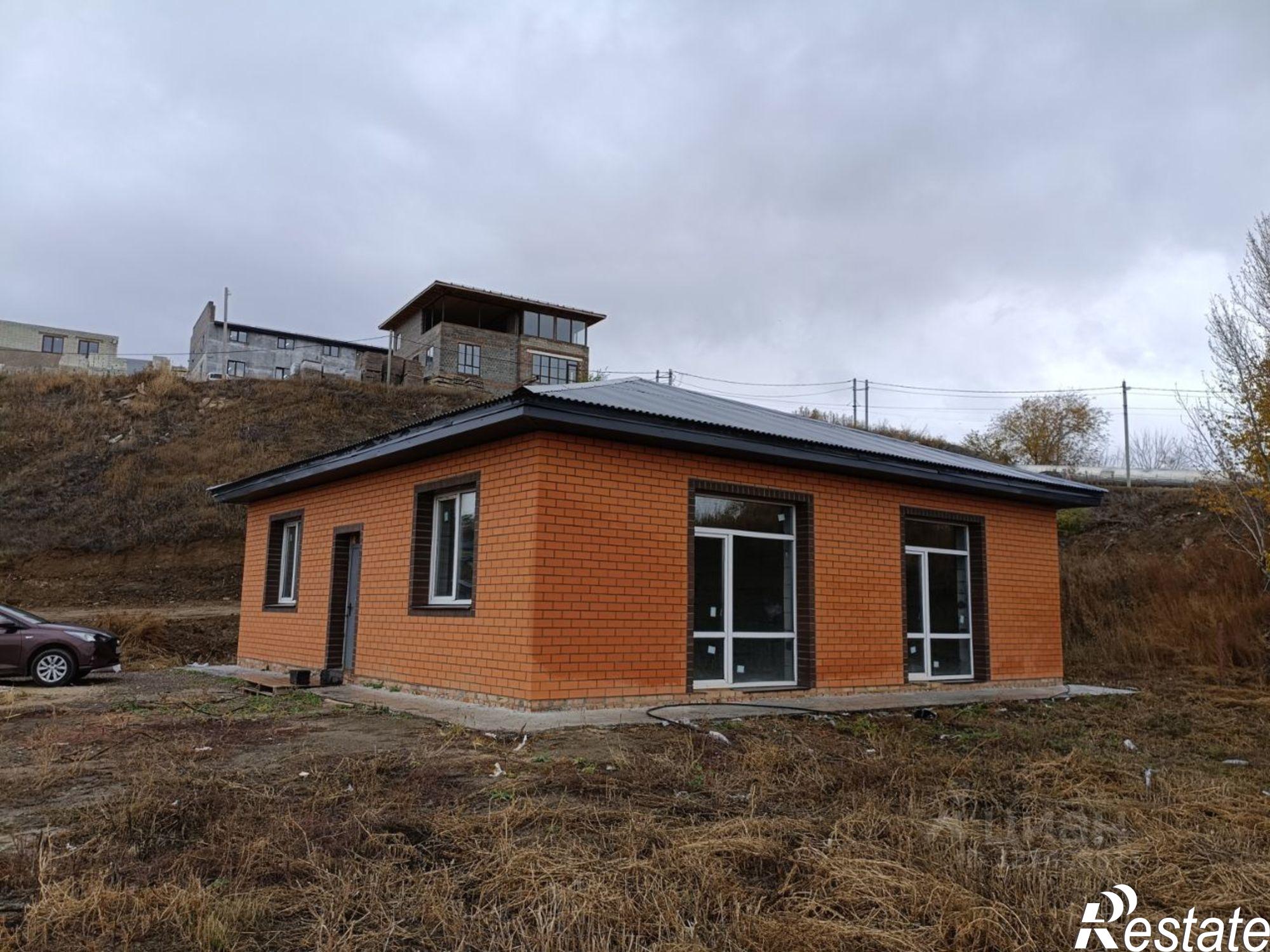 Купить дачу, дом, коттедж за 8 350 000 рублей на 6-й Заовражный пр-д, 4