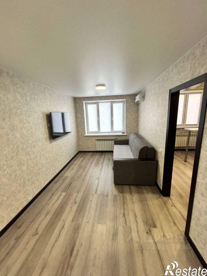 1-комн квартира Миллеровская улица, 15,  д. 15