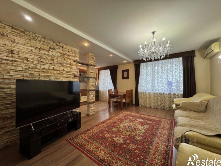 3-комн квартира 2-я Садовая улица, 42/46,  д. 42/46