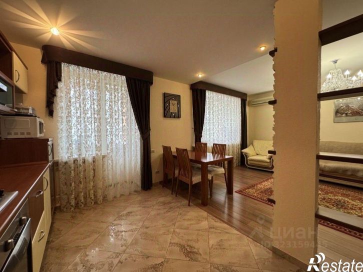 3-комн квартира 2-я Садовая улица, 42/46,  д. 42/46