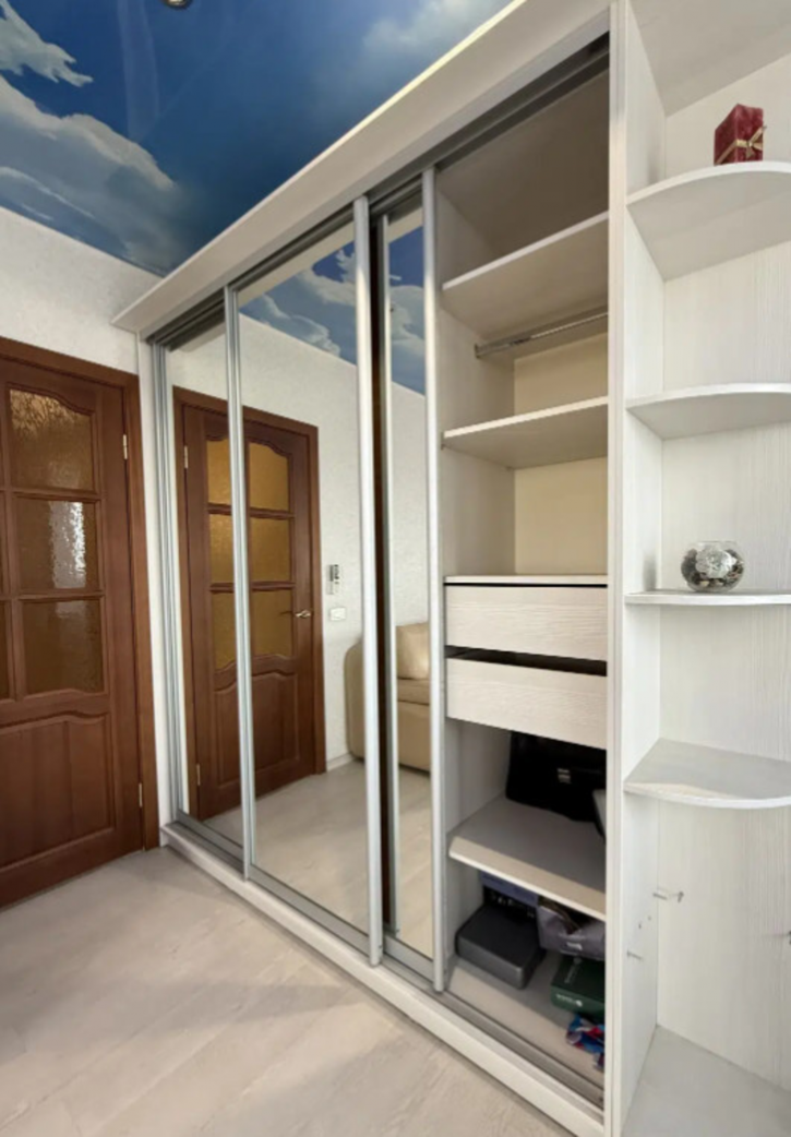 1-комн квартира Им. 53-й Стрелковой Дивизии, 19