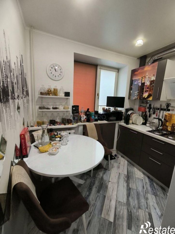 3-комн квартира ул им Емлютина Д.В., 47,  д. 47