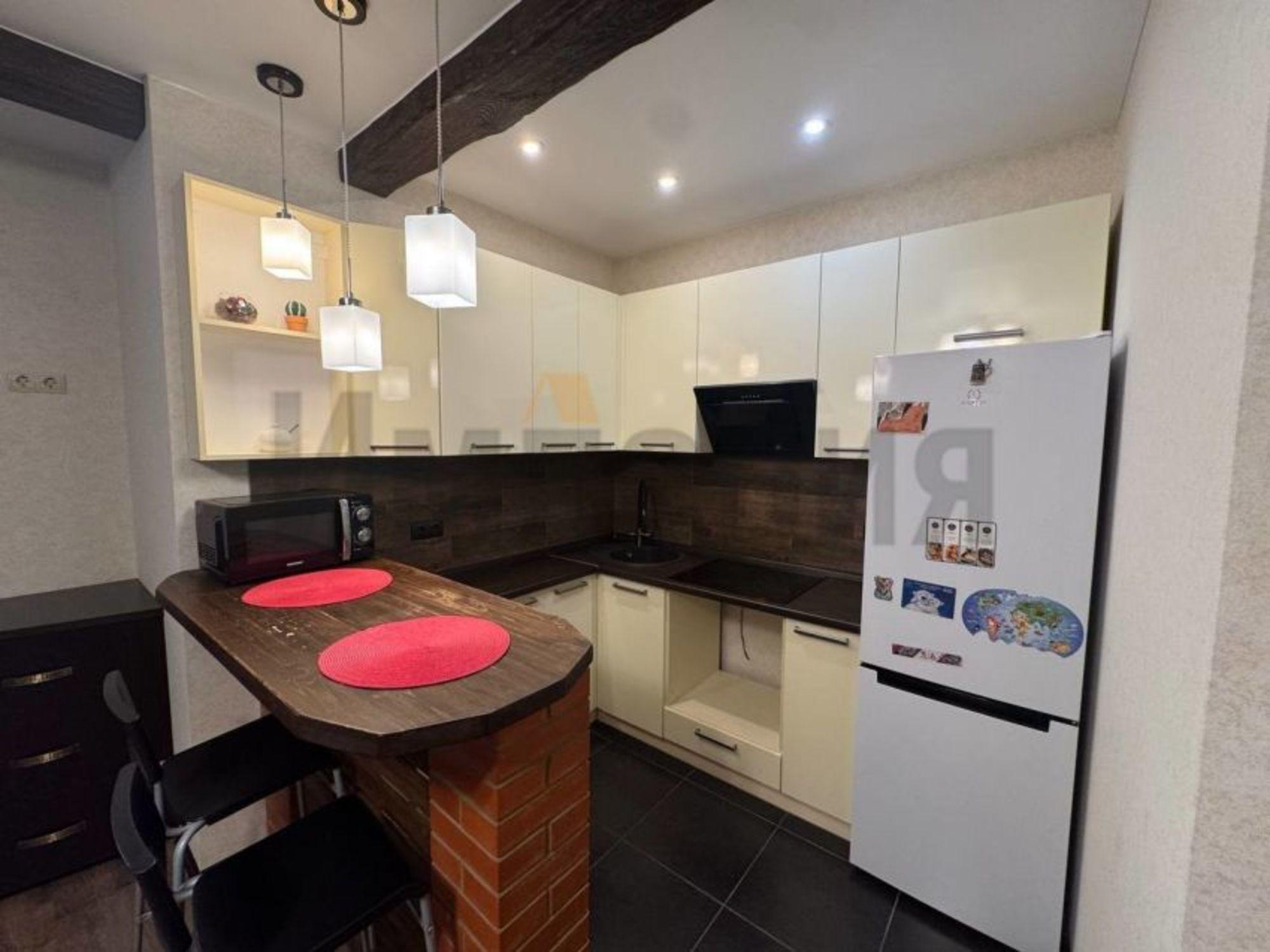 Купить квартиру за 5 500 000 рублей на Орджоникидзе улица, 42А