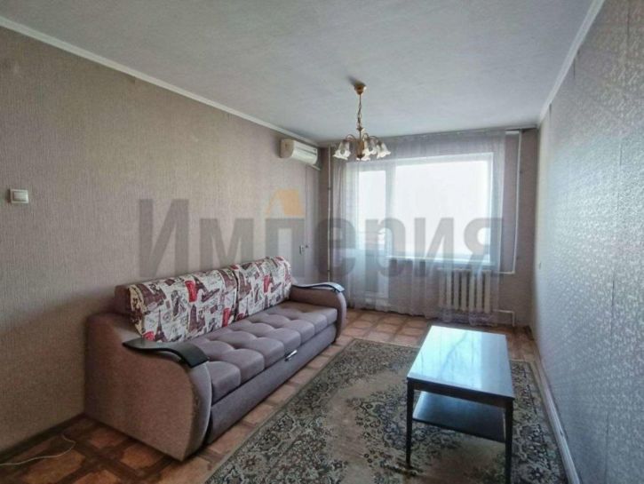 3-комн квартира Строителей проспект, 2