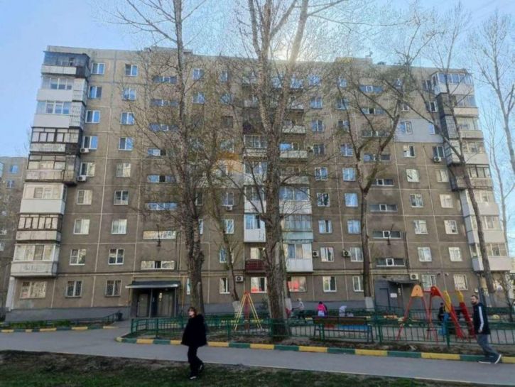 3-комн квартира Строителей проспект, 2