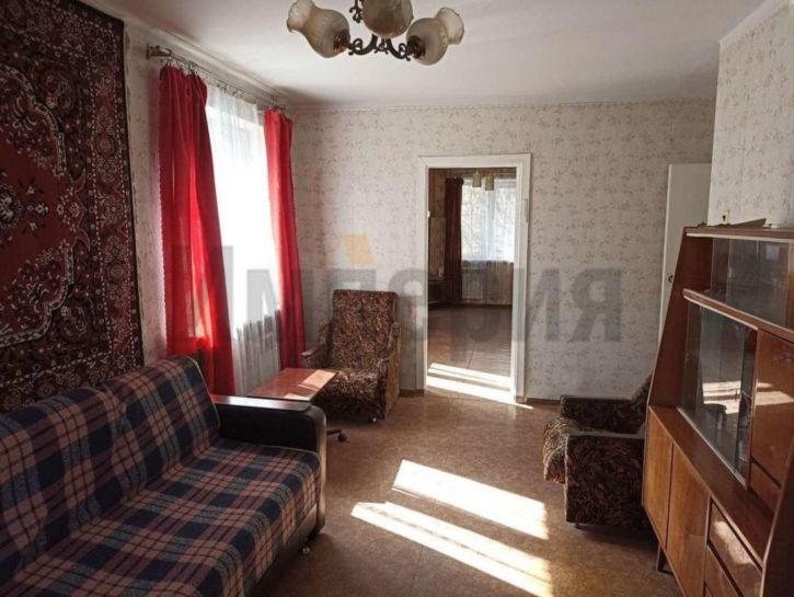 4-комн квартира имени 50 лет Октября проспект, 15