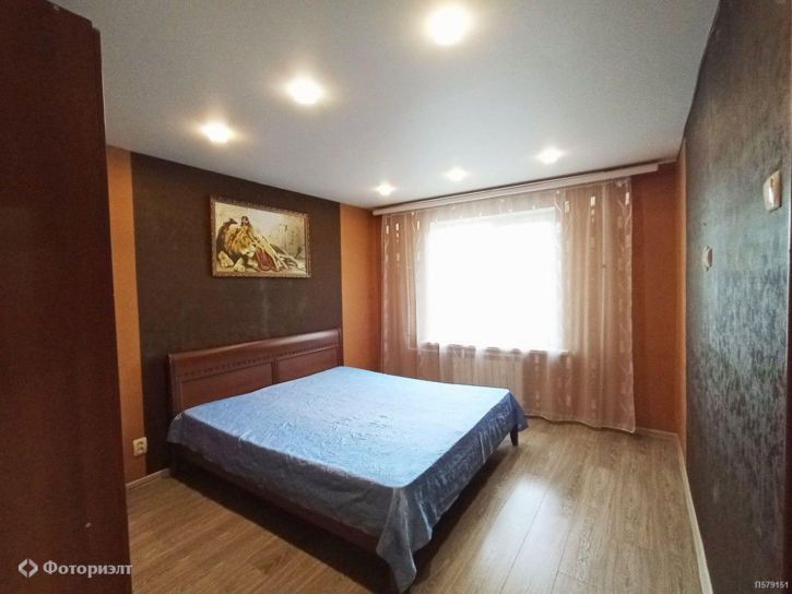 3-комн квартира Тархова ул, 1