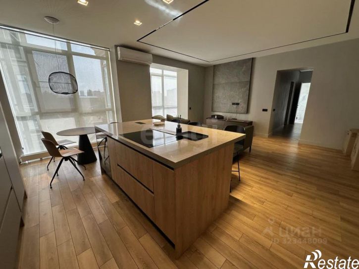 3-комн квартира улица Кутякова, 27,  д. 27