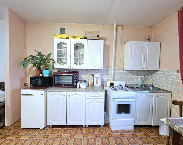 2-комн квартира им Тархова С.Ф. ул., 27б