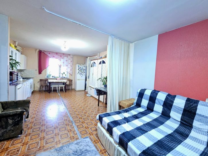 2-комн квартира им Тархова С.Ф. ул., 27б