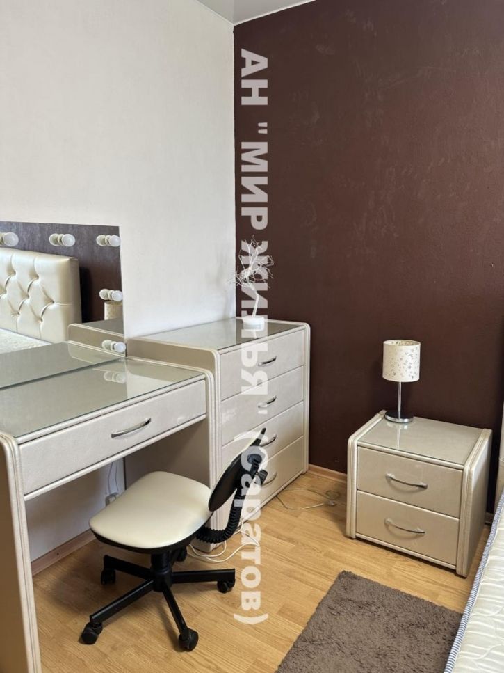 3-комн квартира Танкистов ул, 77Ак1