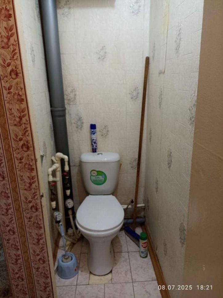 3-комн квартира Академика Антонова ул, 21