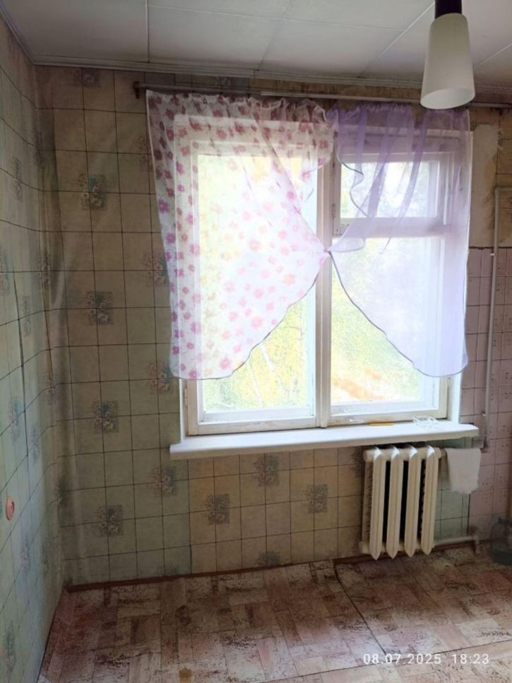 3-комн квартира Академика Антонова ул, 21