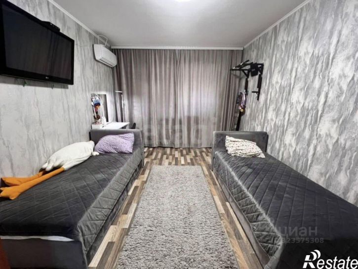 2-комн квартира улица Романтиков, 48Б,  д. 48Б