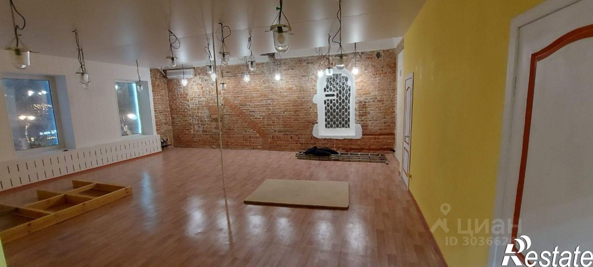 Купить торговое помещение за 32 000 000 рублей на пр-кт им Петра Столыпина, 32