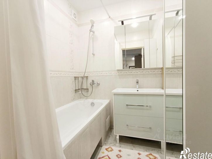 3-комн квартира улица Шехурдина, 28Б,  д. 28Б