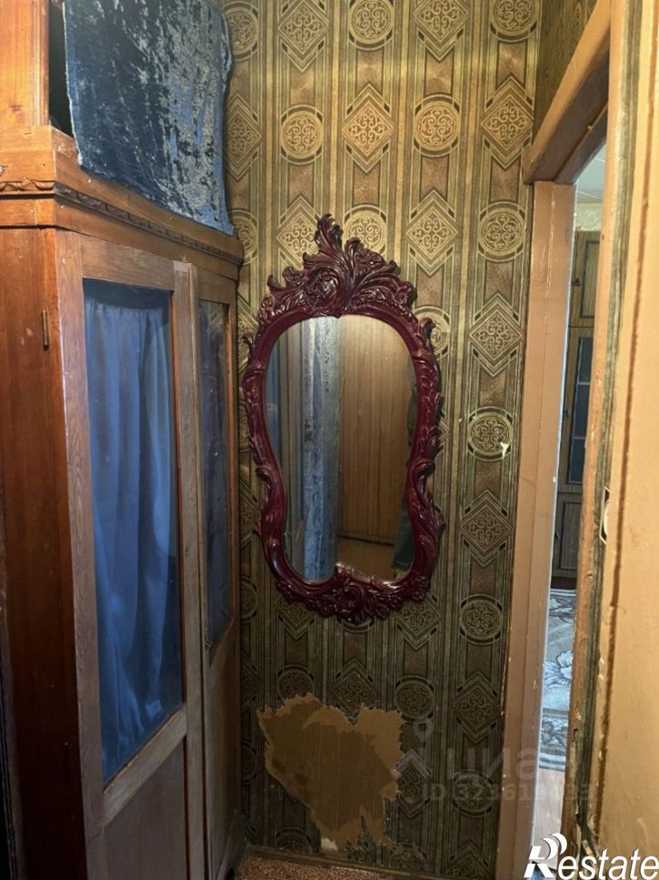 3-комн квартира пр-кт им 50 лет Октября, 136,  д. 136