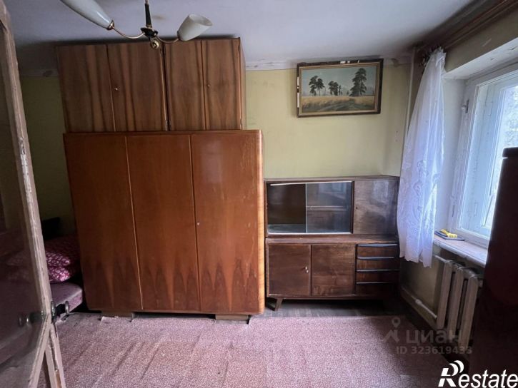 3-комн квартира пр-кт им 50 лет Октября, 136,  д. 136