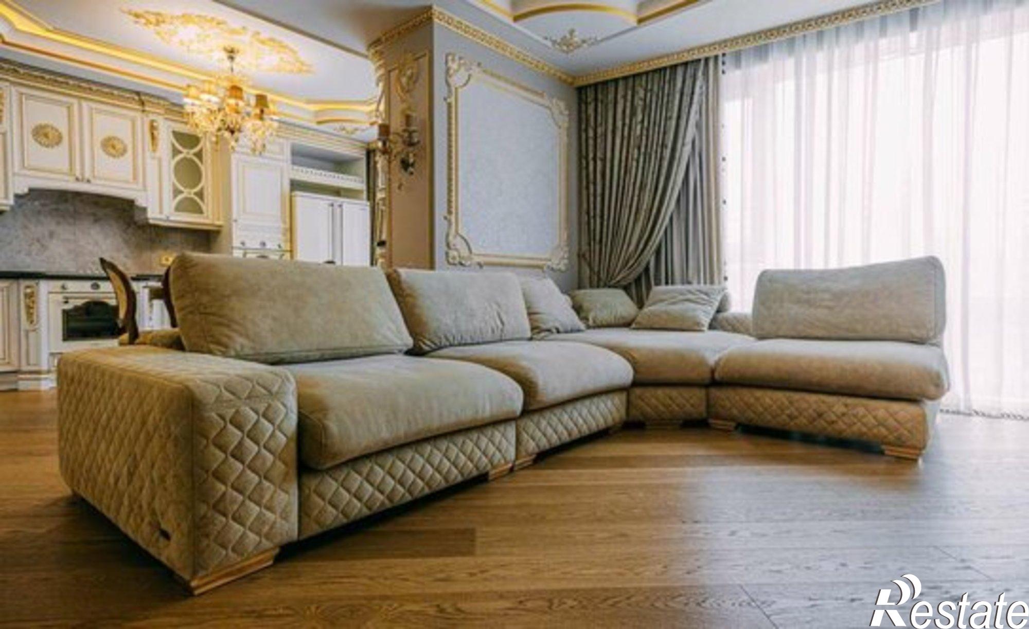 Купить квартиру за 35 000 000 рублей на Славянская пл, 2