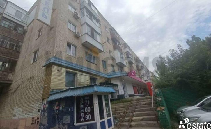 2-комн квартира пр-кт им 50 лет Октября, 11,  д. 11