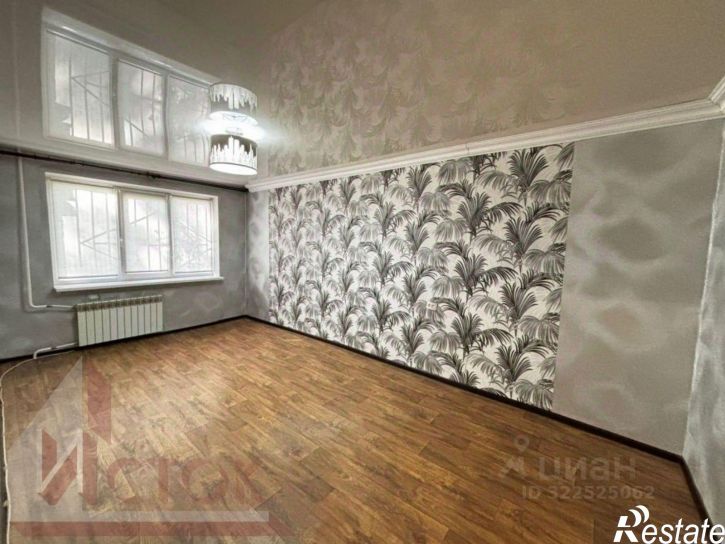 2-комн квартира улица Тархова, 14Б,  д. 14Б
