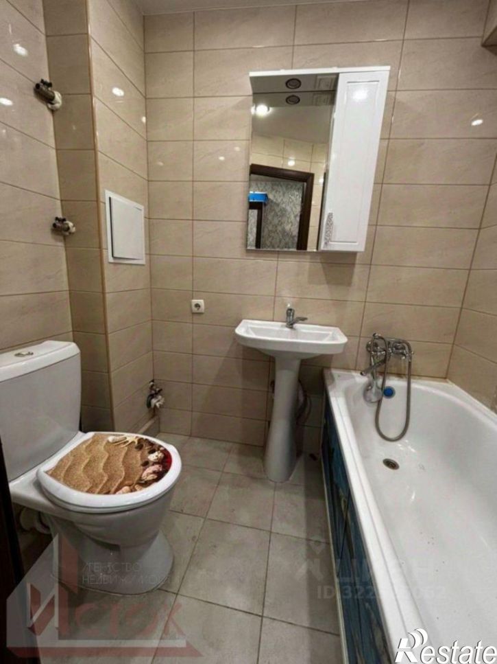 2-комн квартира улица Тархова, 14Б,  д. 14Б