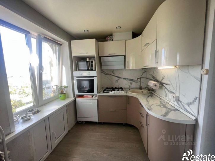 3-комн квартира ул Бакинская, 10,  д. 10