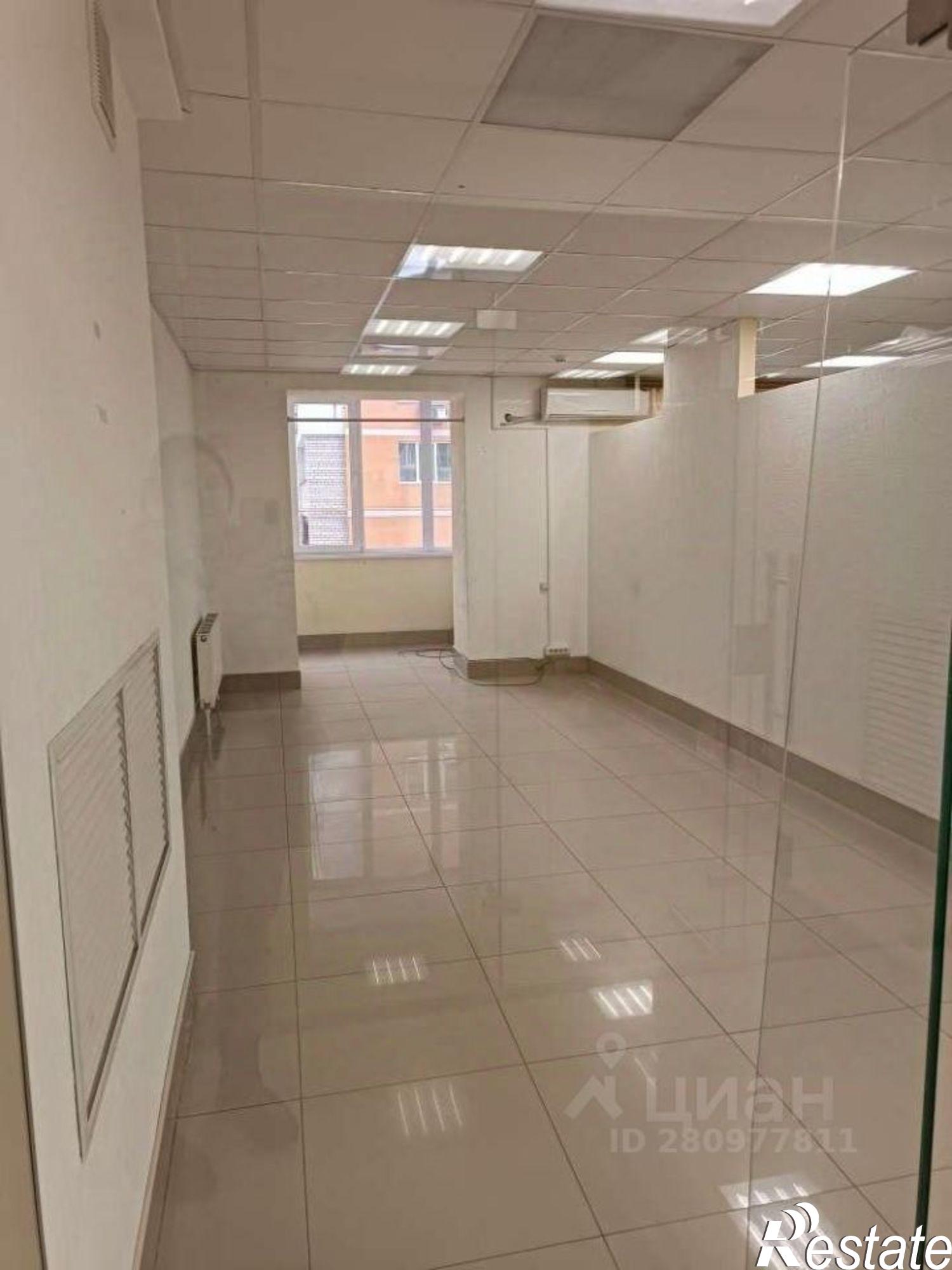 Сдать торговое помещение за 468 000 рублей на ул им Академика Навашина С.Г., 6А 1