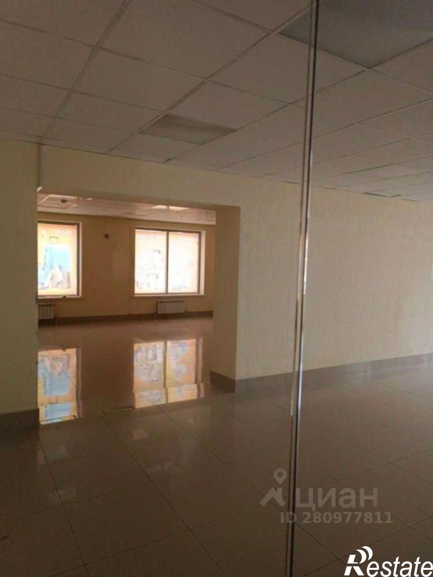 Сдать торговое помещение за 468 000 рублей на ул им Академика Навашина С.Г., 6А 1