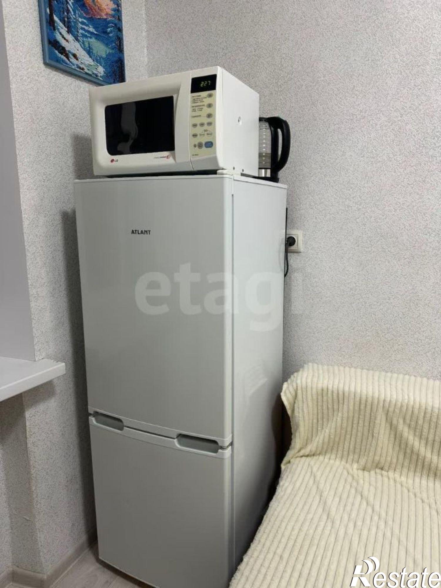 Сдать комнату за 12 000 рублей на улица Дома 8 Марта, 3