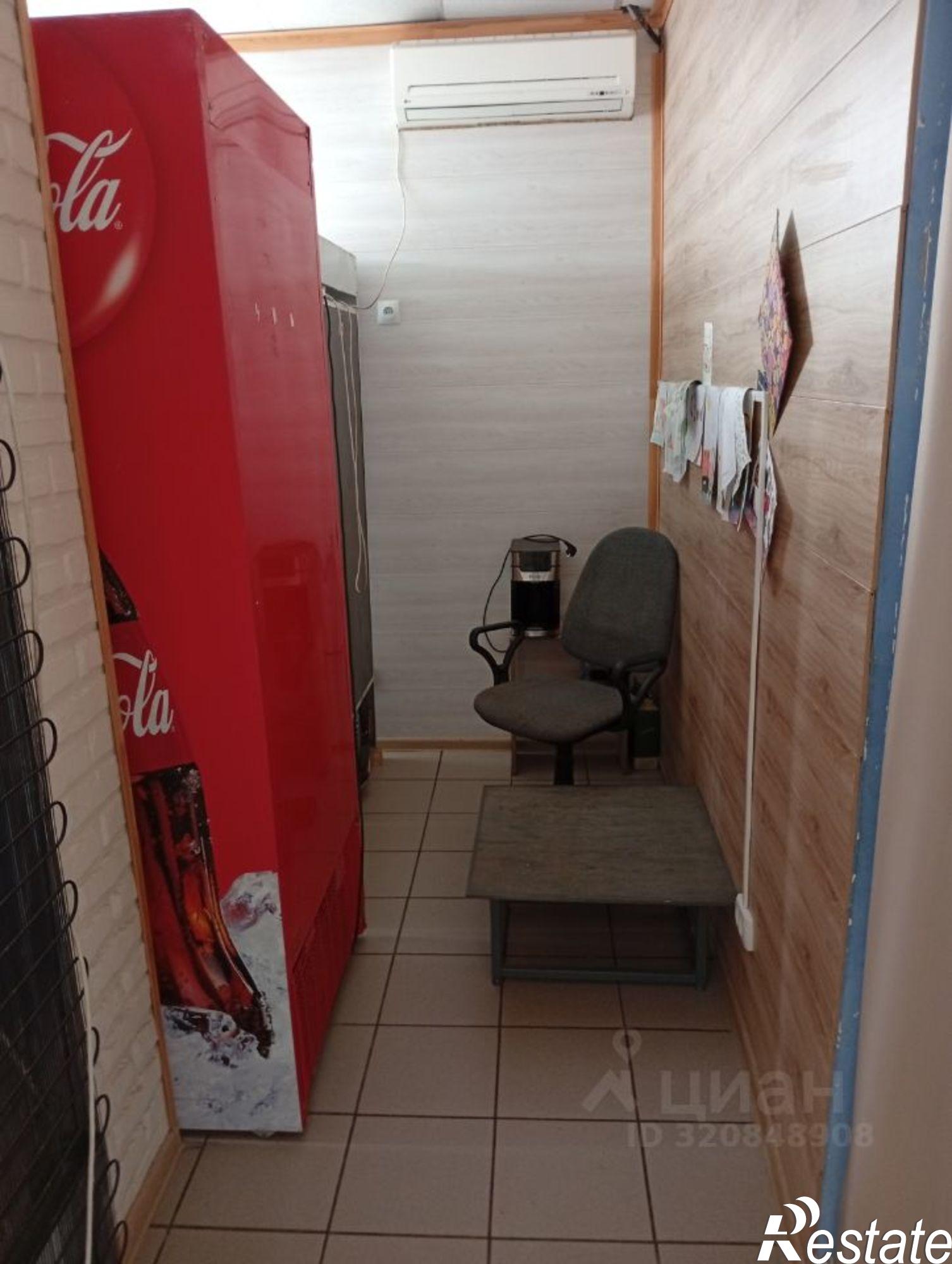 Сдать торговое помещение за 25 002 рублей на ул Крайняя, 18