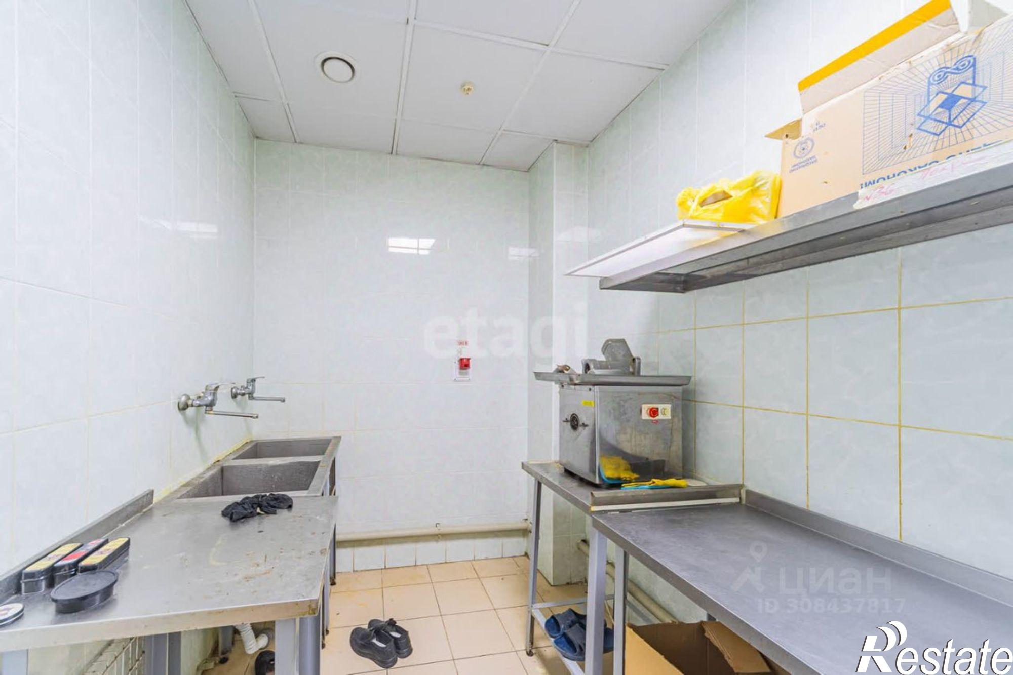 Сдать офис, помещение под офис за 2 250 000 рублей на Энгельсский район