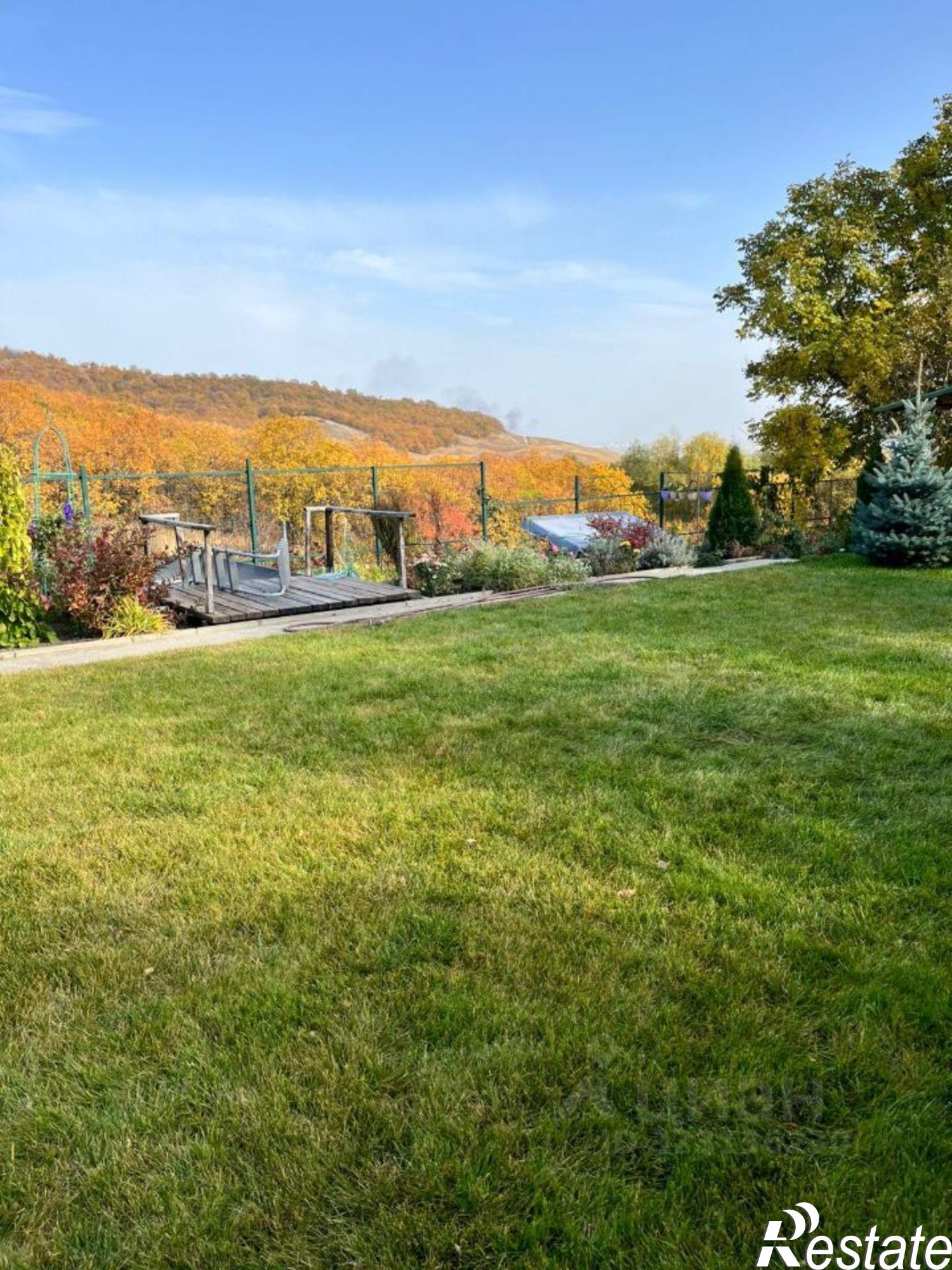 Купить дачу, дом, коттедж за 3 800 000 рублей на СНТ Родничок-71