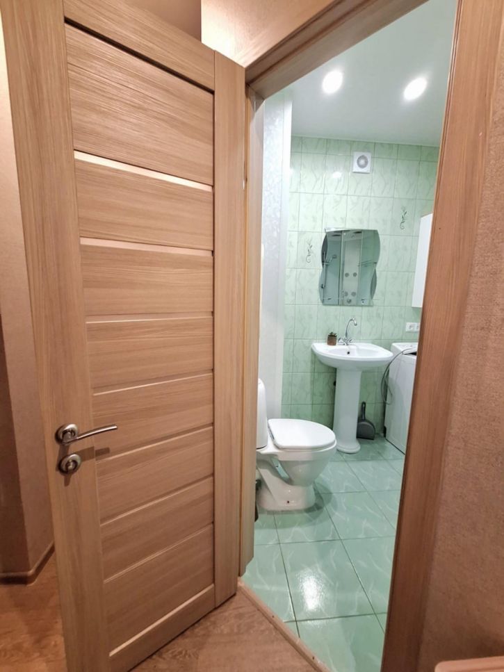 1-комн квартира Хрустальная, 68е