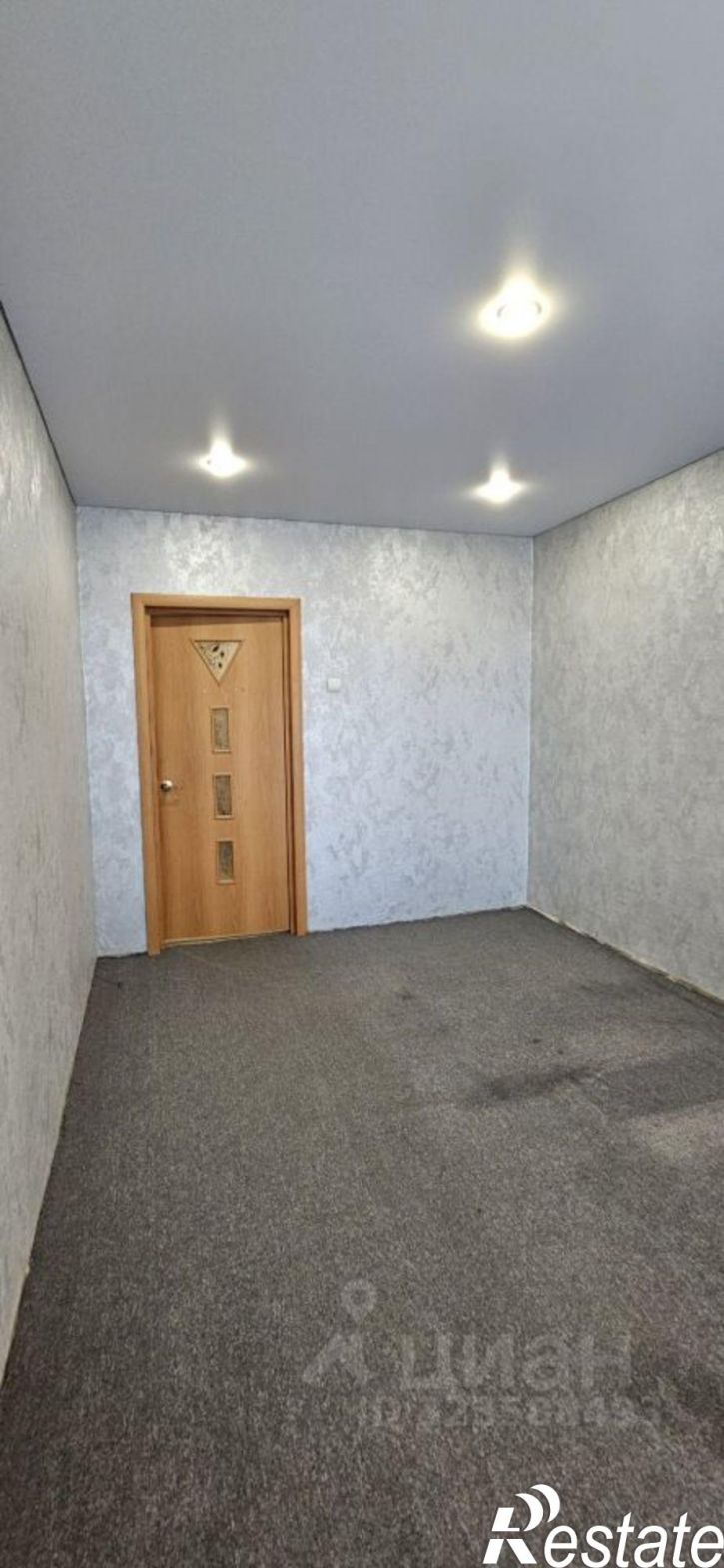 3-комн квартира улица Бардина, 8,  д. 8