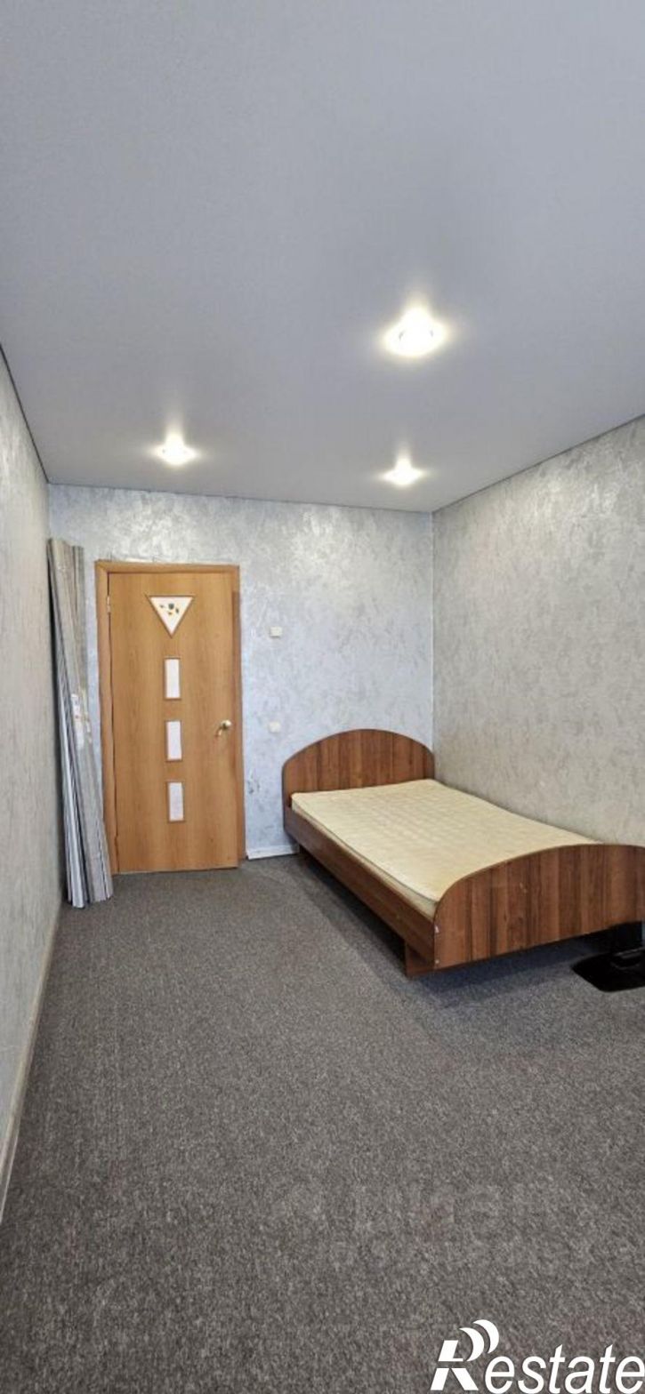 3-комн квартира улица Бардина, 8,  д. 8